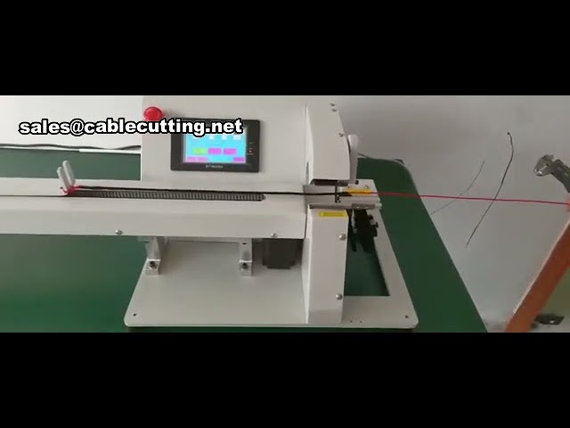 wire hanress taping machine with Traction device