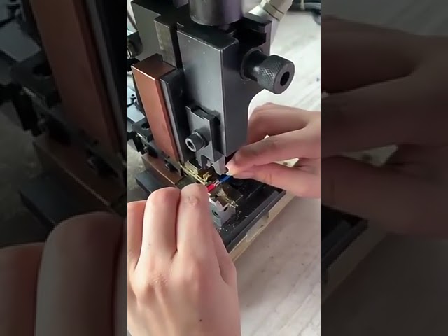 40t Super Mute Chain Type Terminal Crimping Machine 4 Ton For Wires Up To 10 Mm2 awg7