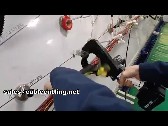 larger charging wireless handheld cable taping machine  AT-101L